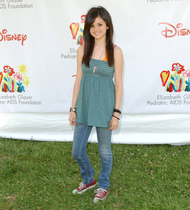 Selena Gomez-ALO-003990.jpg
